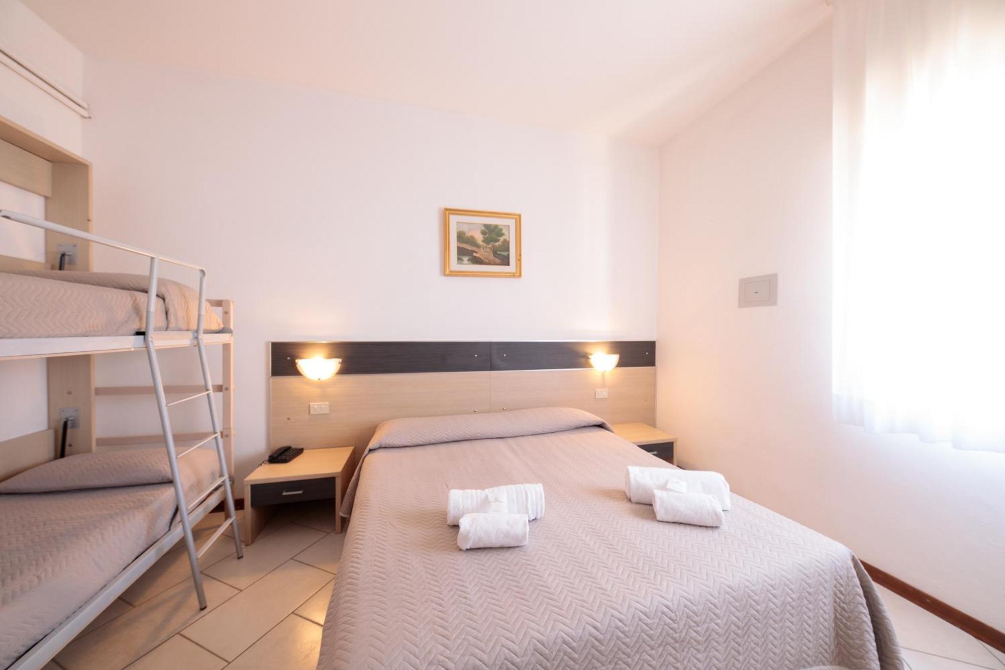 Hotel Madison Lido di Jesolo Exterior photo