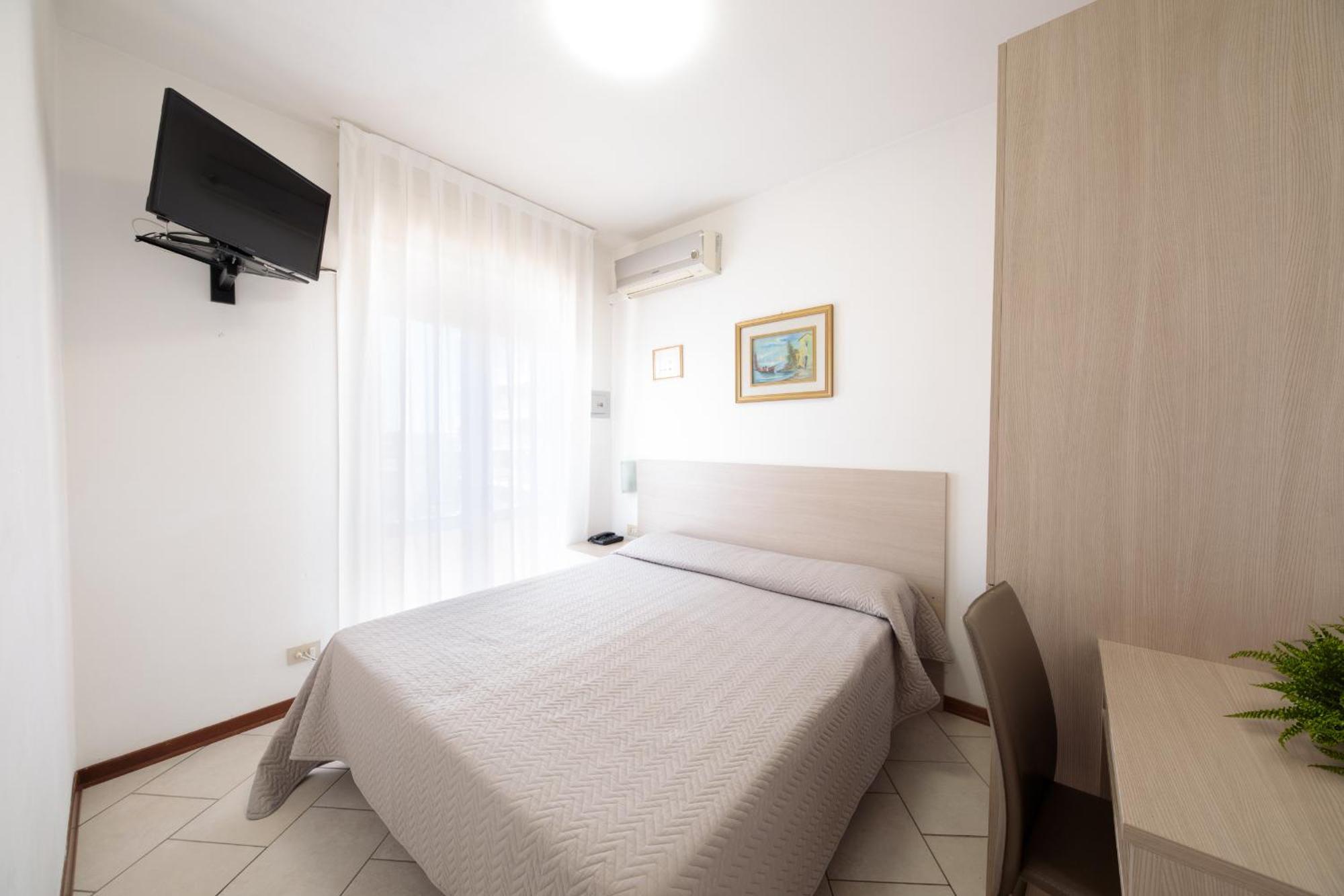 Hotel Madison Lido di Jesolo Exterior photo