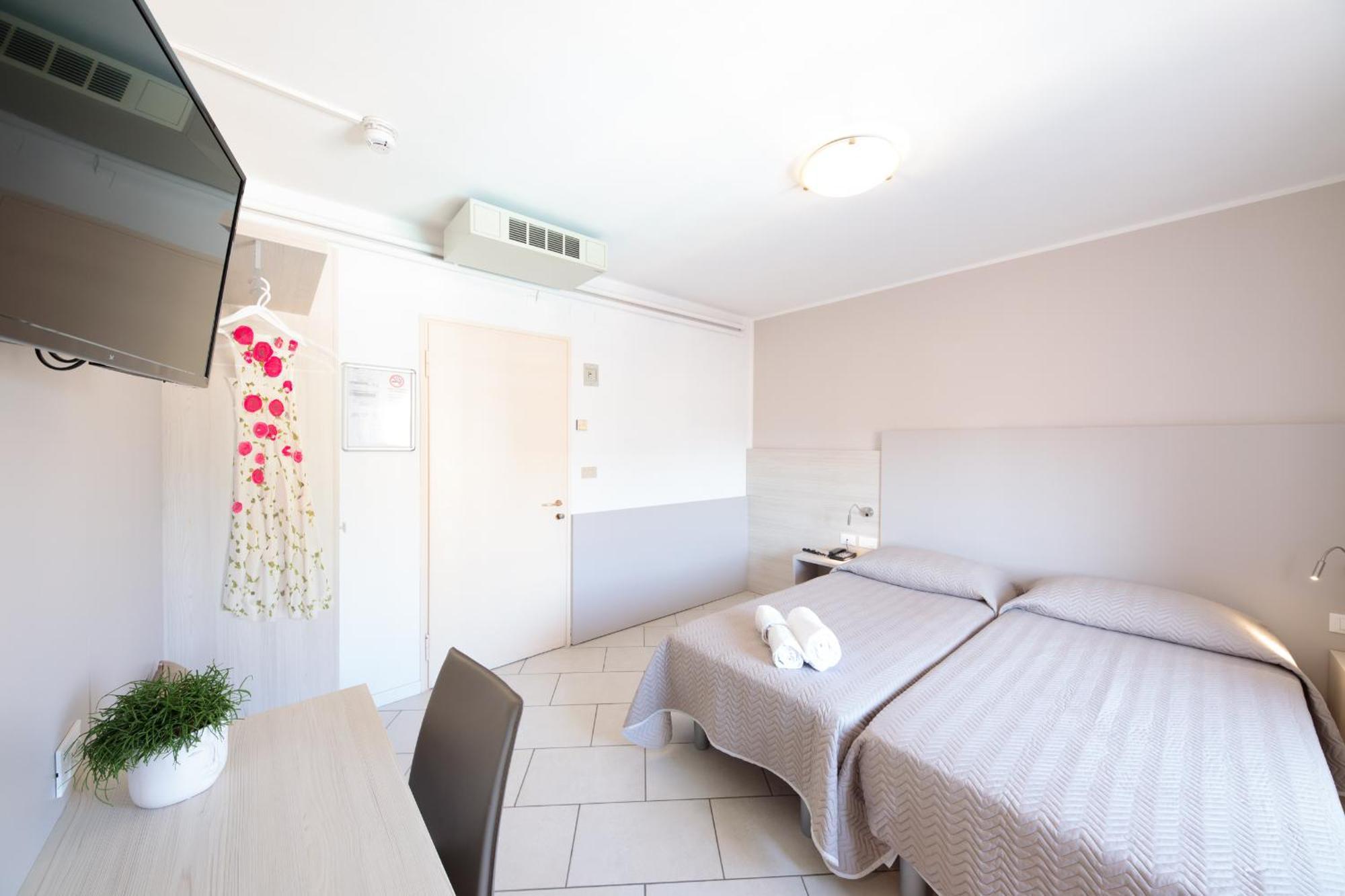 Hotel Madison Lido di Jesolo Exterior photo
