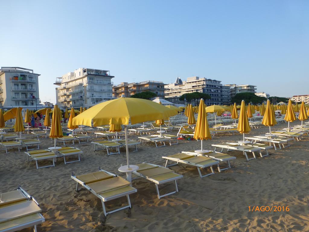 Hotel Madison Lido di Jesolo Exterior photo