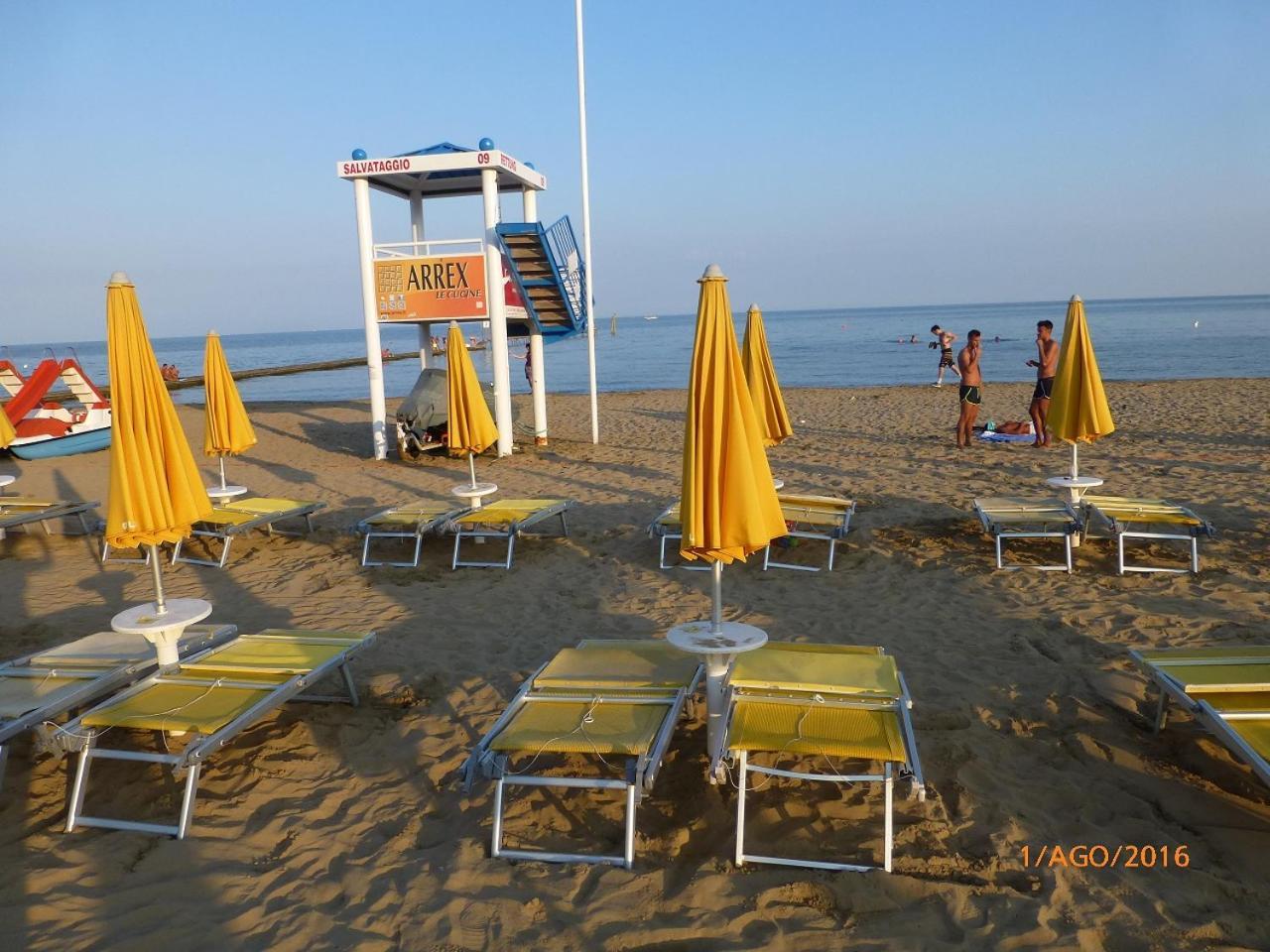 Hotel Madison Lido di Jesolo Exterior photo